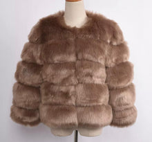 Load image into Gallery viewer, Crop Faux Fur Coat